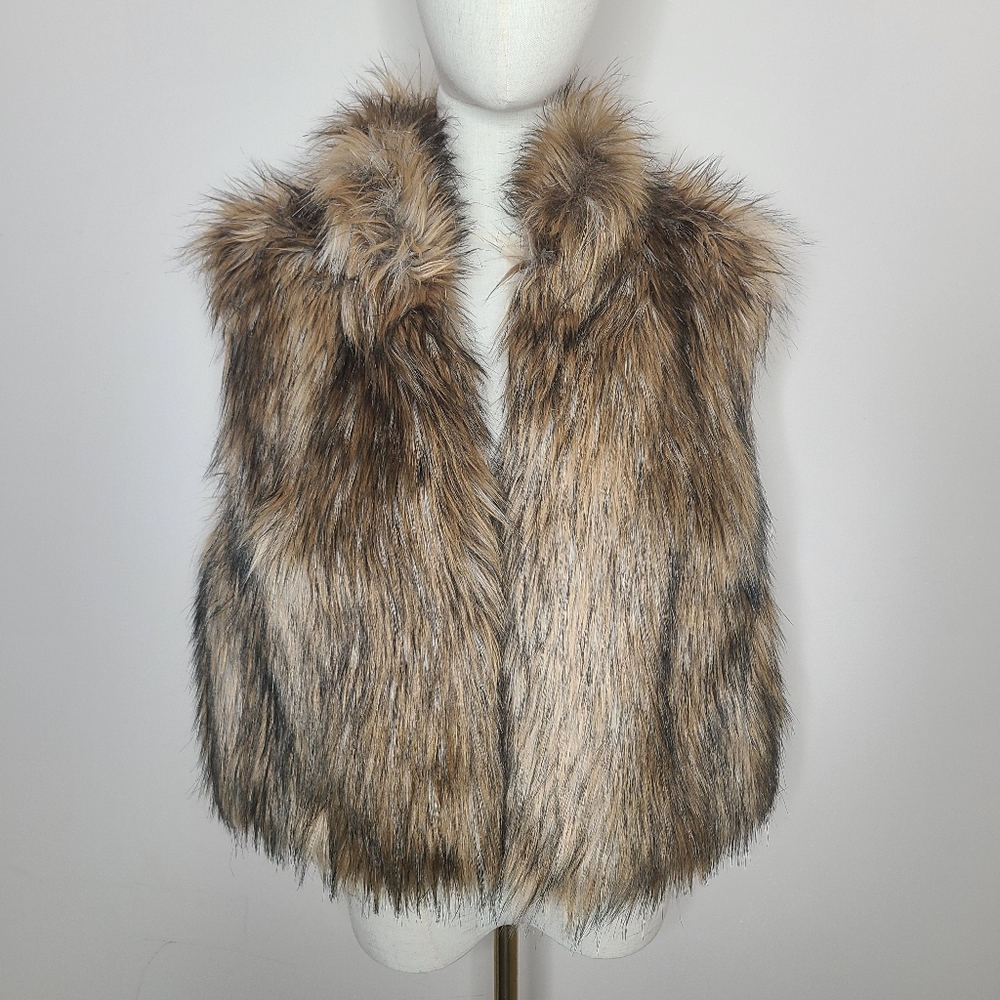 Alice & Trixie Hudson Faux Coyote Fur Vest Size M/L